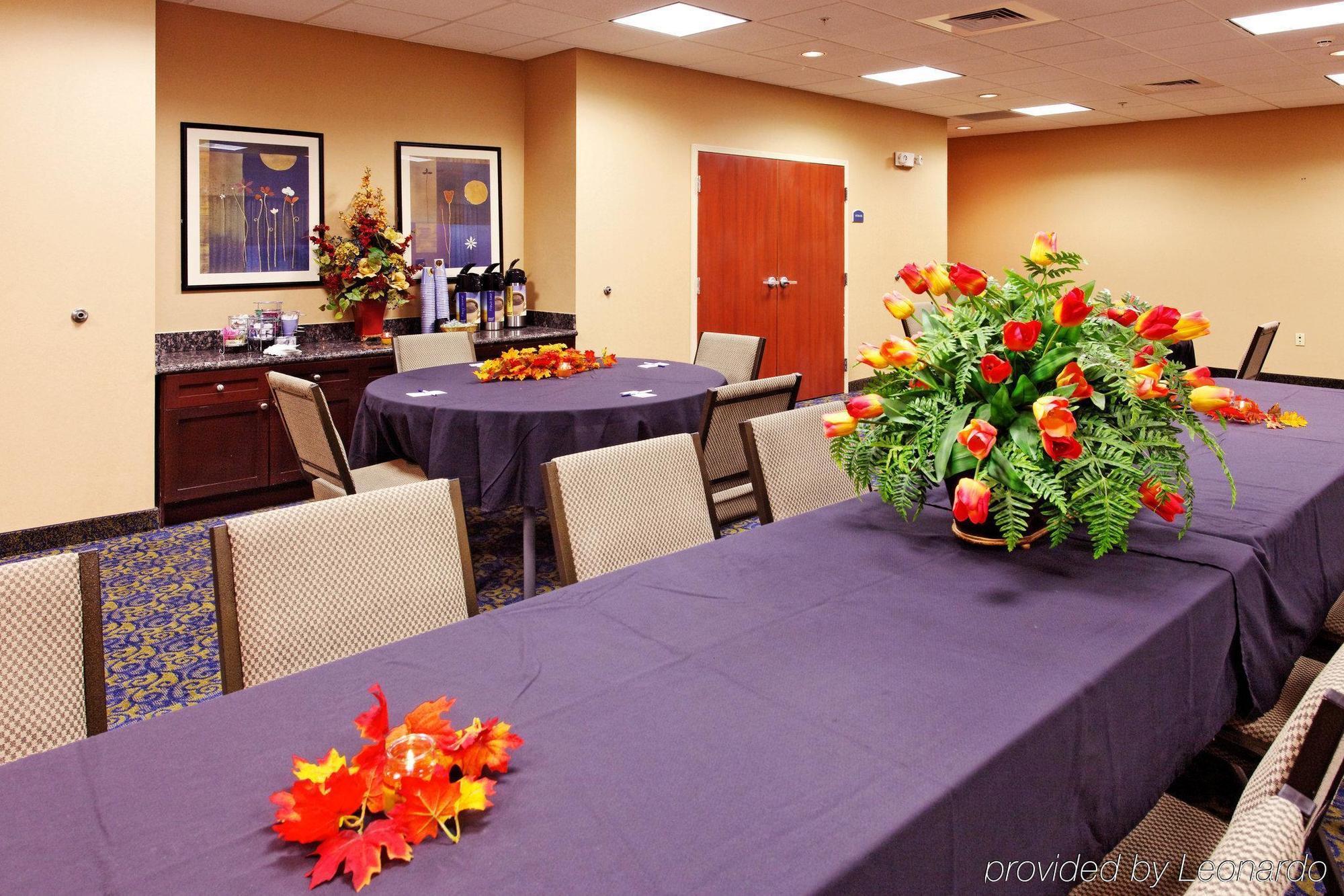 Holiday Inn Express & Suites Cookeville By Ihg Tiện nghi bức ảnh